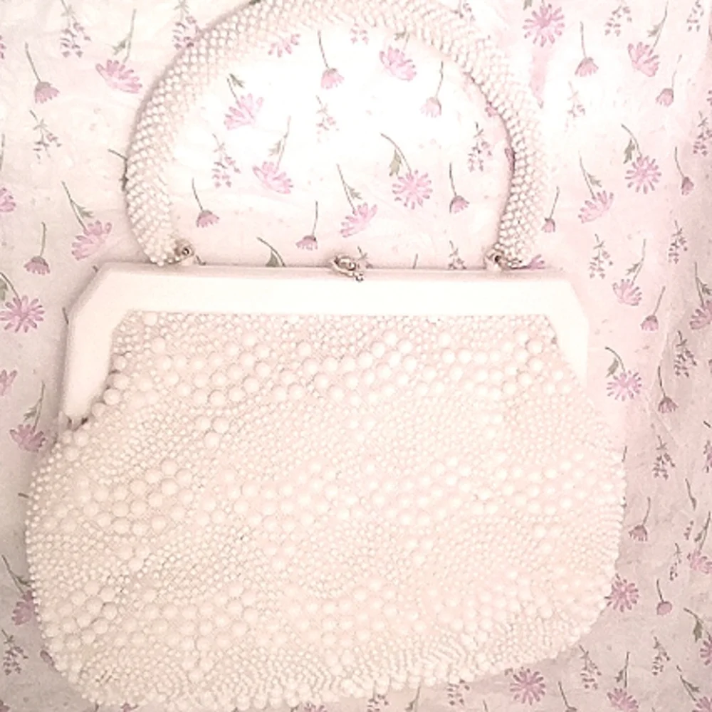 Vintage 1950's Pearl Beaded White  Hand Bag! Rare! - Picture 4 of 9